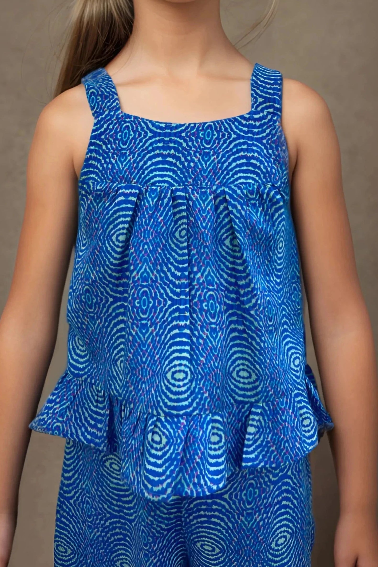 blue trendy coord set front detail