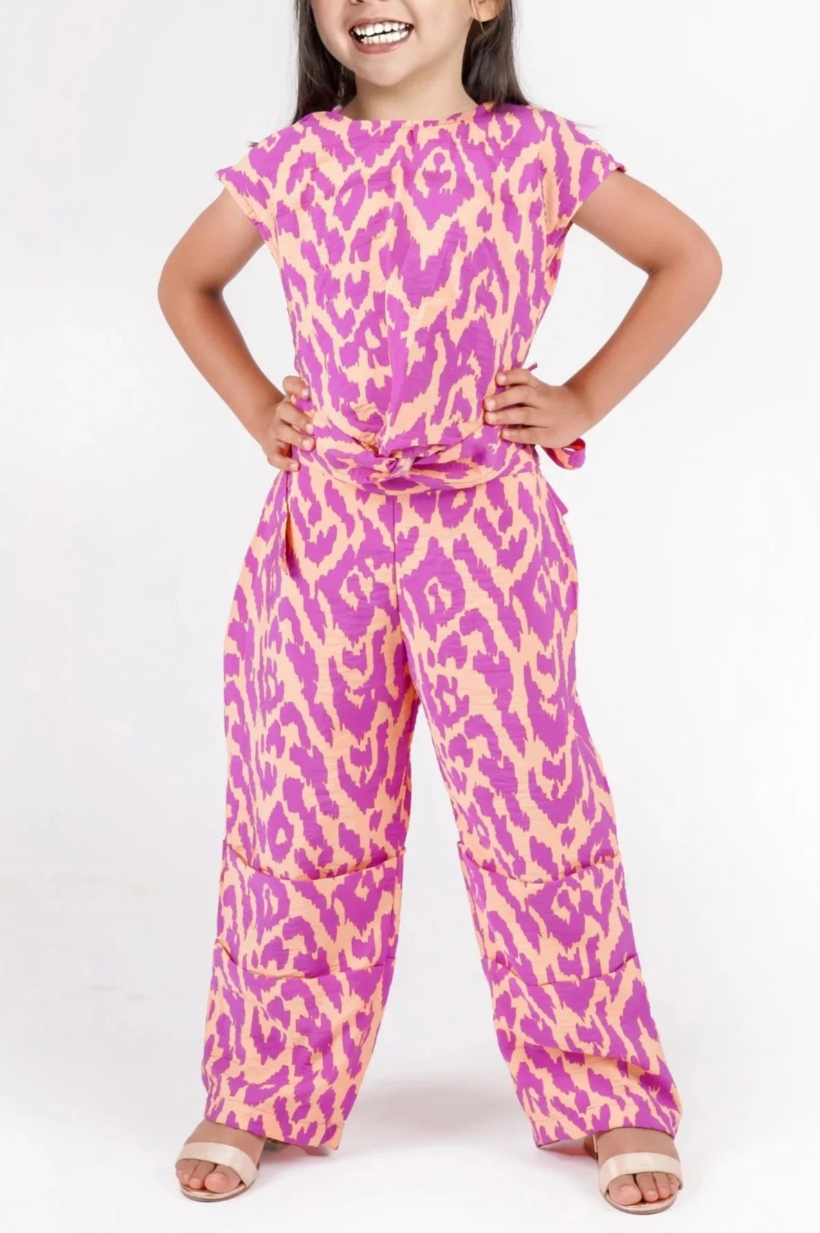 Full front of a Animal Printed Casual Outfits for Girls.